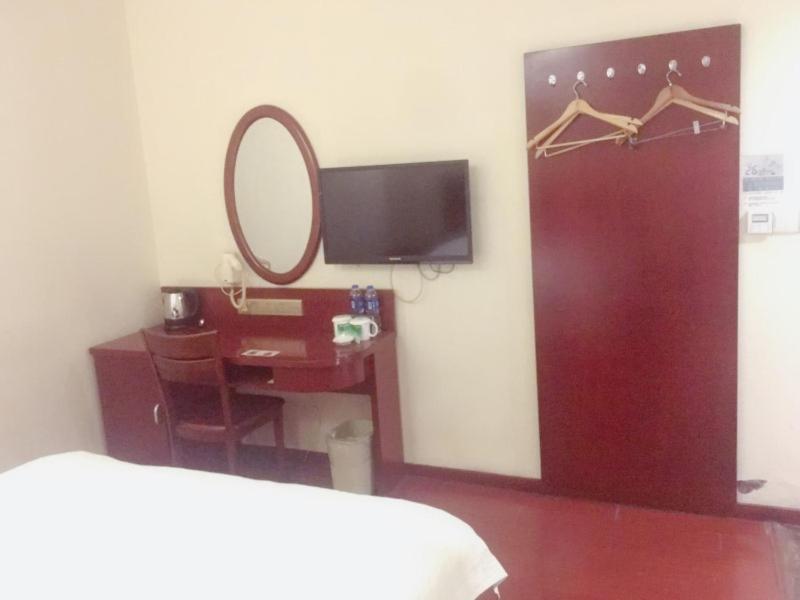 Greentree Inn Shanghai Pudong Airport Wild Animal Park Express Hotel Nanhui Zewnętrze zdjęcie