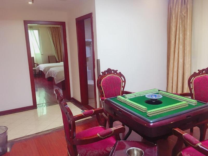 Greentree Inn Shanghai Pudong Airport Wild Animal Park Express Hotel Nanhui Zewnętrze zdjęcie