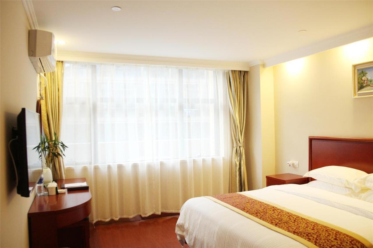 Greentree Inn Shanghai Pudong Airport Wild Animal Park Express Hotel Nanhui Zewnętrze zdjęcie
