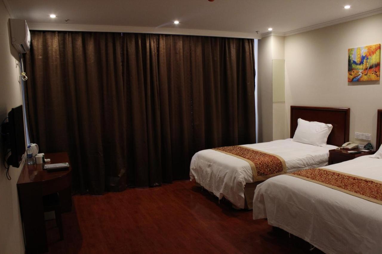 Greentree Inn Shanghai Pudong Airport Wild Animal Park Express Hotel Nanhui Zewnętrze zdjęcie